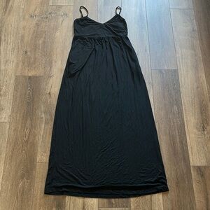 Elegant Black Maxi Dress